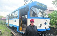 Fanoušek z Poděbrad: Na zahradu mu přivezli tramvaj