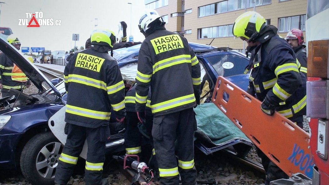 Přibývající střety auta s tramvají