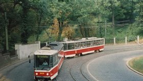 Komplikace v centru Prahy! Stržená trolej zastavila tramvaje na tři hodiny, provoz už je obnoven