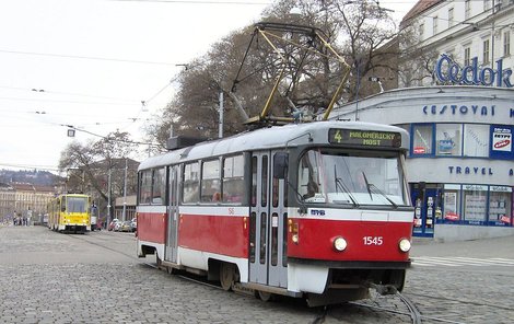 Nehoda se stala v tomto typu tramvaje. 