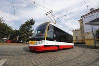 Výluka tramvají v Holešovicích: Mezi Vltavskou a Dělnickou se cestující nesvezou do 15. prosince