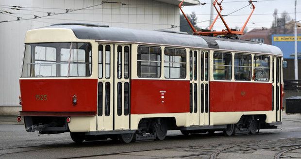 Dvě tramvaje typu T3 poputují z Prahy na Ukrajinu.