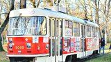 Legendární tramvaj brázdí pražské ulice: Připomíná Václava Havla (†75) i sametovou revoluci