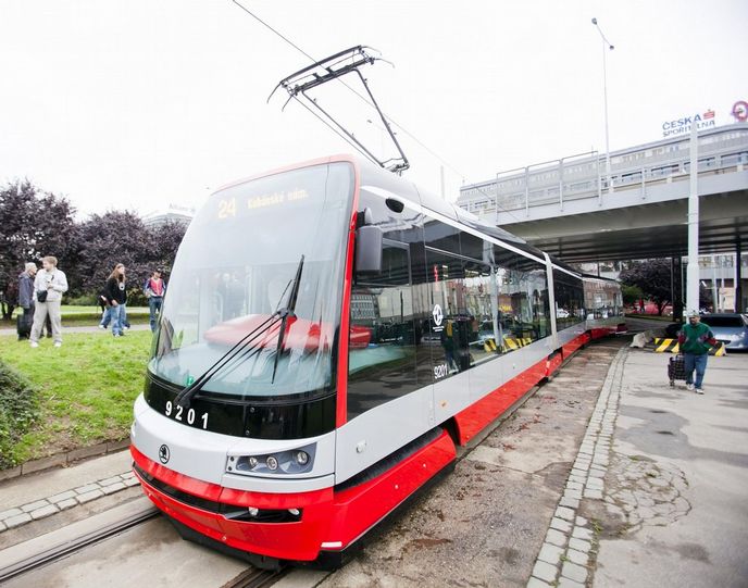 tramvaje 15T Forcity