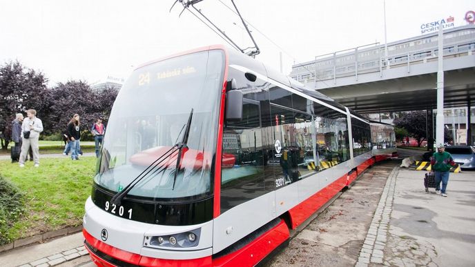 Tramvaje 15T Forcity lámou dopravnímu podniku vaz