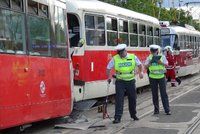 Tramvaj na Vítězném náměstí srazila člověka. Utrpěl úraz hlavy, linky do centra stály