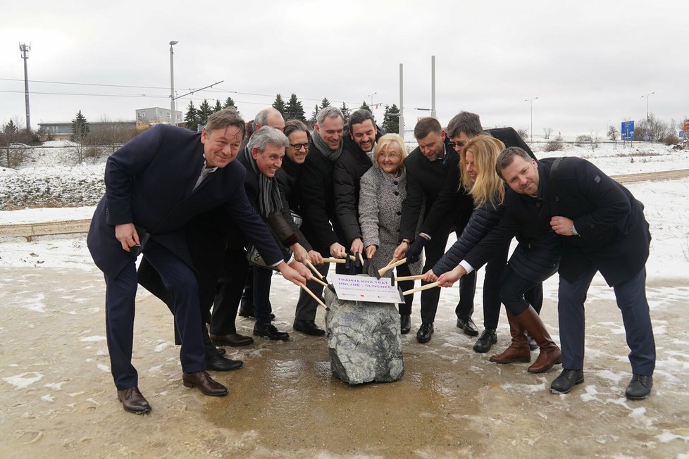 Dopravní podnik zahájil stavbu tramvajové trati z Holyně do Slivence