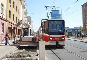 Rekonstrukce tramvajové zastávky Maniny potrvá do poloviny prosince.