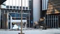 V pátek 19. února začala demolice budovy Transgas na Vinohradské třídě.