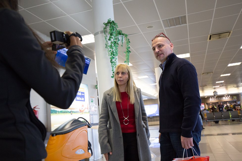 Čeští lékaři poprvé provedli párovou výměnu ledvin s Izraelem, dali tak šanci na lepší život šesti pacientům