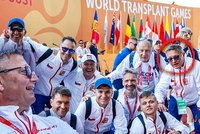 Luděk (68) po transplantaci srdce žije nový život: Má miminko a závodně plave