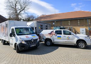 Zoo Praha za vybrané peníze vyslala transport s pomocí do ukrajinských zoologických zahrad.