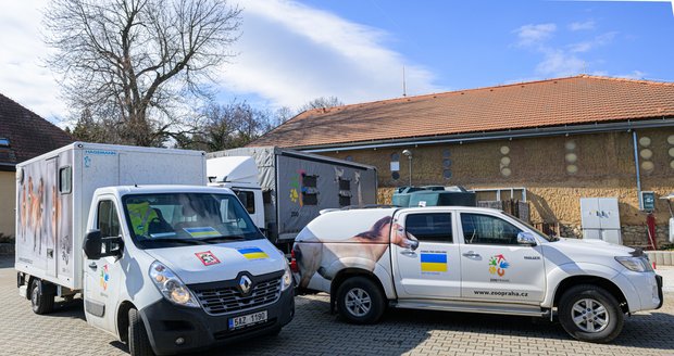 Zoo Praha za vybrané peníze vyslala transport s pomocí do ukrajinských zoologických zahrad.