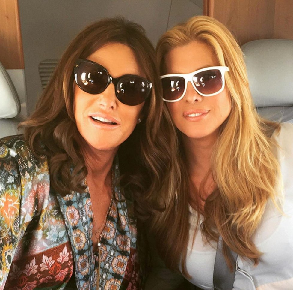 Dvě dámy, které byly dříve muži: Caitlyn Jenner a Candis Cayne