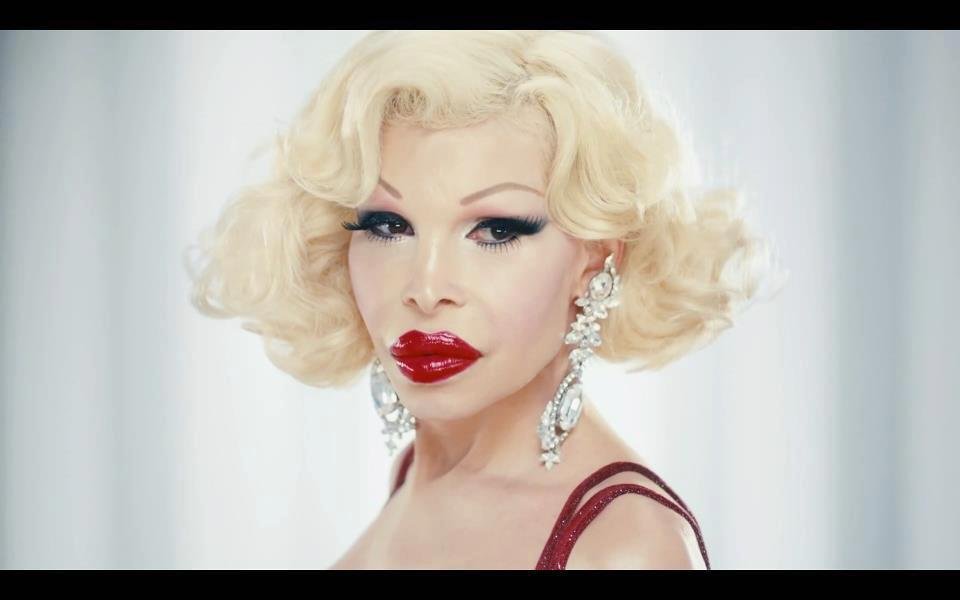 Slavná Amanda Lepore