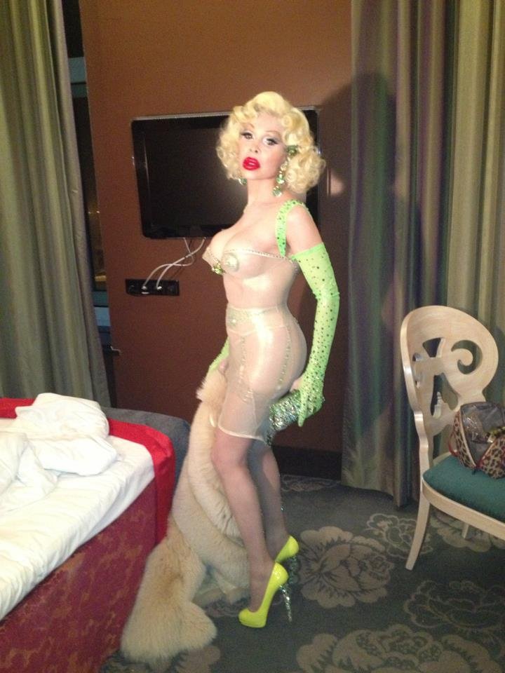 Kontroverzní celebrita Amanda Lepore