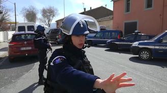 Francouzská policie zastřelila ozbrojence, který držel rukojmí v supermarketu