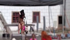 Show burlesky na festivalu v Třebíči