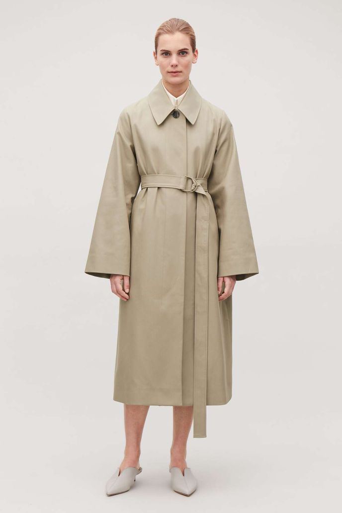 COS, 225 eur, www.cosstores.com COS, 225 eur, www.cosstores.com