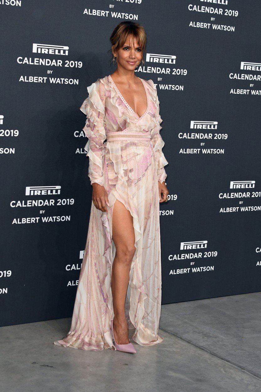 Outfit podle Halle Berry