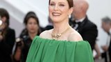 Opravdu je jí 63 let? Herečka Julianne Moore učarovala Cannes ultra módním outfitem!