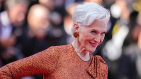Ženy nad 70 let převzaly v Cannes otěže. Co je spojuje kromě stříbrných vlasů?