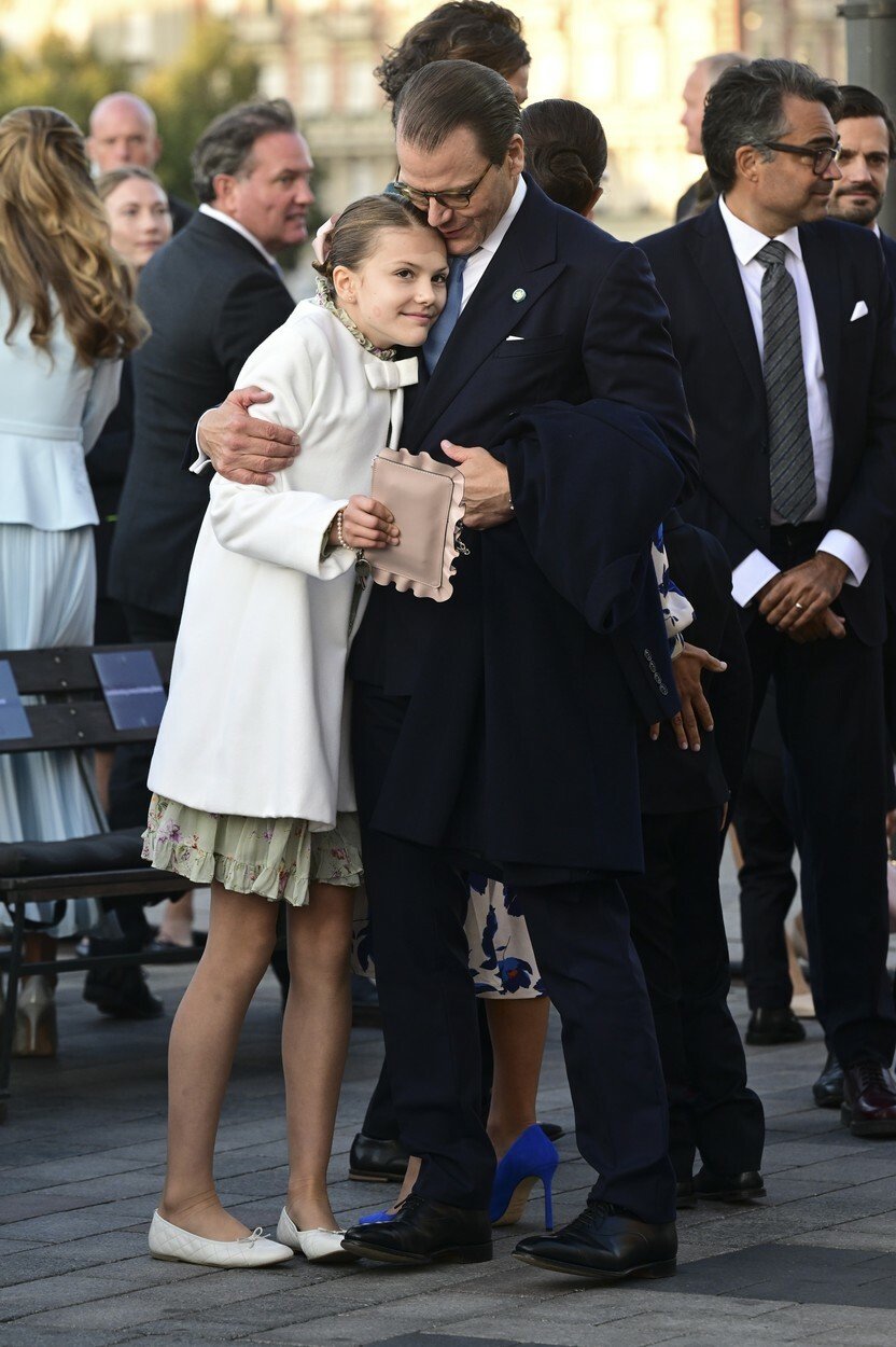 Švédská princezna Estelle se svým otcem, princem Danielem