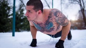 Štěstí přijde, když pořádně makáte... Anebo ne? Jak se nenechat terorizovat wellbeingem Štěstí přijde, když pořádně makáte... Anebo ne? Jak se nenechat terorizovat wellbeingem