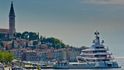Třetí nejbohatší Mexičan Alberto Bailleres loni prodělal 4,3 miliardy. na snímku ej ejho 92 metrů dlouhá jachta v chorvatském Rovinji