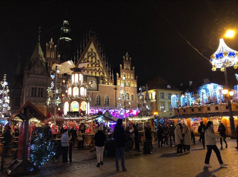 Vánoční trhy v polské Vratislavi v roce 2021. Vánoční trhy v polské Vratislavi v roce 2021.