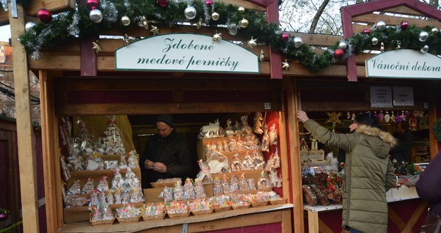 Vánoční trhy na náměstí Míru v loňském roce.