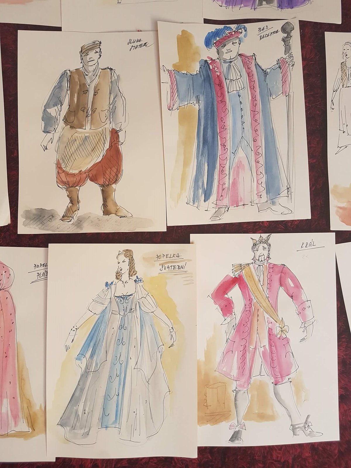 Návrhy šatů z filmu Tři oříšky pro Popelku