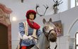 Výstava Popelčiných kostýmu a rekvizit v Moritzburku