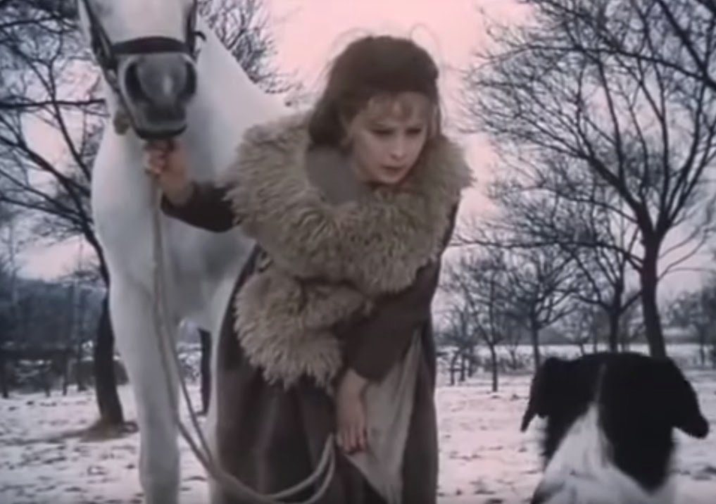 1973: Filmovou Popelku Libuši Šafránkovou poslouchal na slovo kůň Jurášek i pes Tajtrlík.
