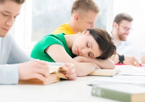 Spánek ve škole? I to se stává
