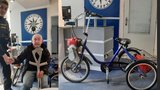 Gauner ukradl invalidovi speciální trojkolku: Za pár hodin ho policisté měli 