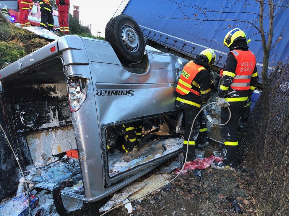 Při autonehodě u Třince vyhasly čtyři životy.