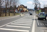 Srazil dítě a zmizel: Policie pátrá po bezohledném řidiči Audi