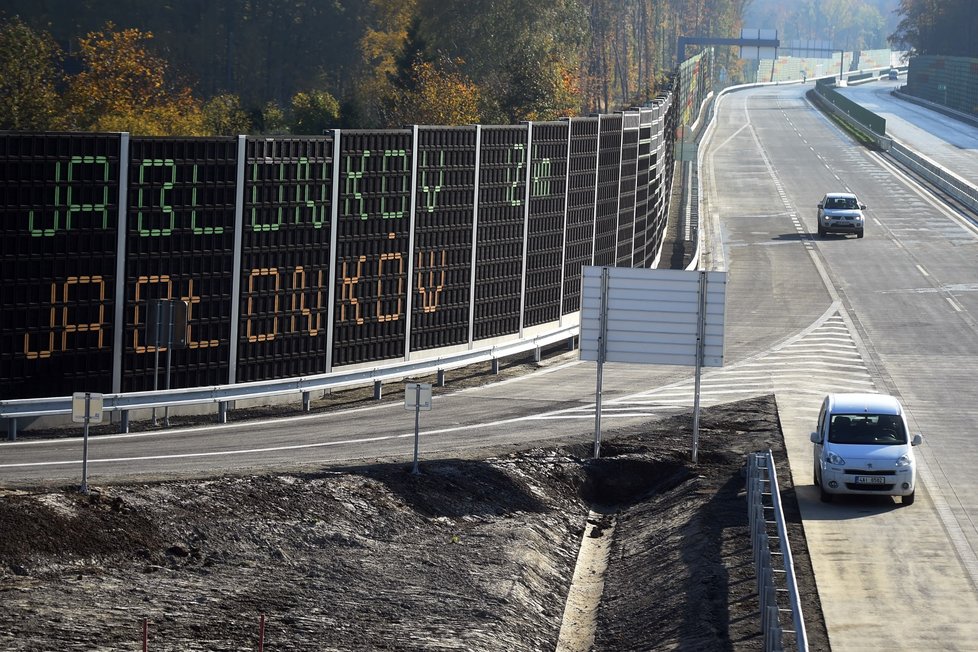 Ředitelství silnic a dálnic zprovoznilo v Oldřichovicích na Frýdecko-Místecku část obchvatu Třince.