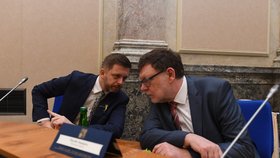 Jednání tripartity o válce na Ukrajině: Vicepremiér Vít Rakušan (STAN) a ministr financí Zbyněk Stanjura (ODS) (17.3.2022)