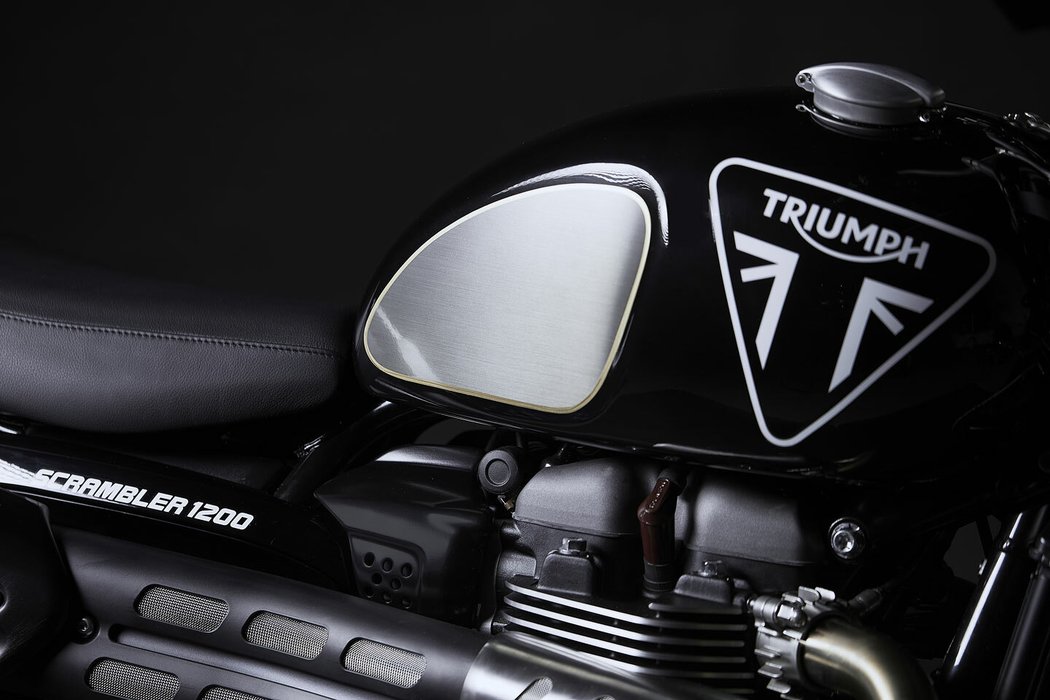 Triumph 1200 Scrambler Bond Edition