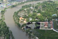 Praha zaštítí zoo i zámek před povodněmi. Nové zdi v Troji by měly odolat i stoleté vodě