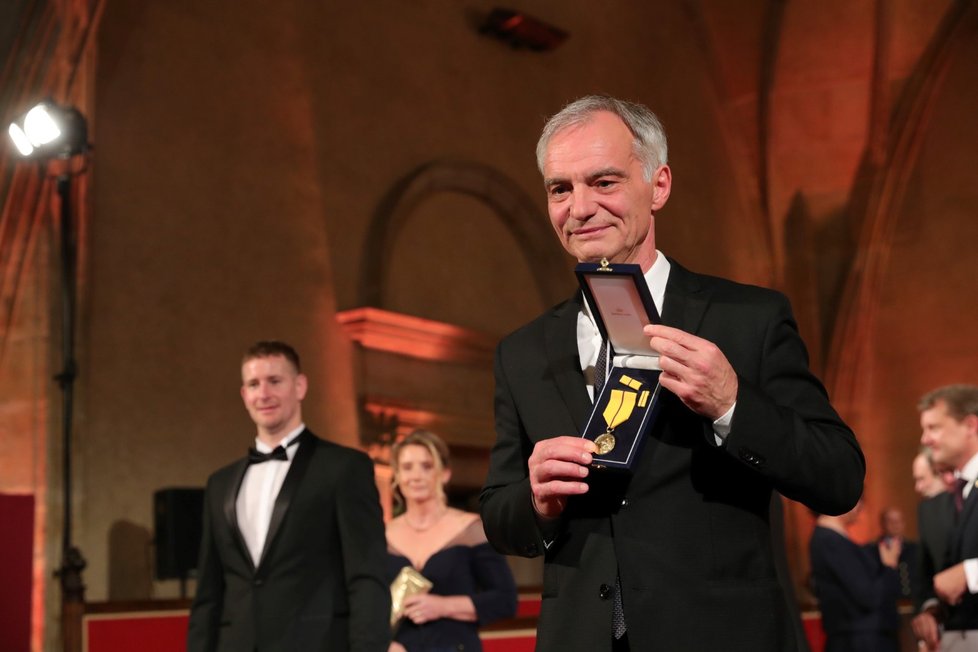 Herec Ivan Trojan obdržel od prezidenta Petra Pavla státní vyznamenání. (28.10.2024) Herec Ivan Trojan obdržel od prezidenta Petra Pavla státní vyznamenání. (28.10.2024)