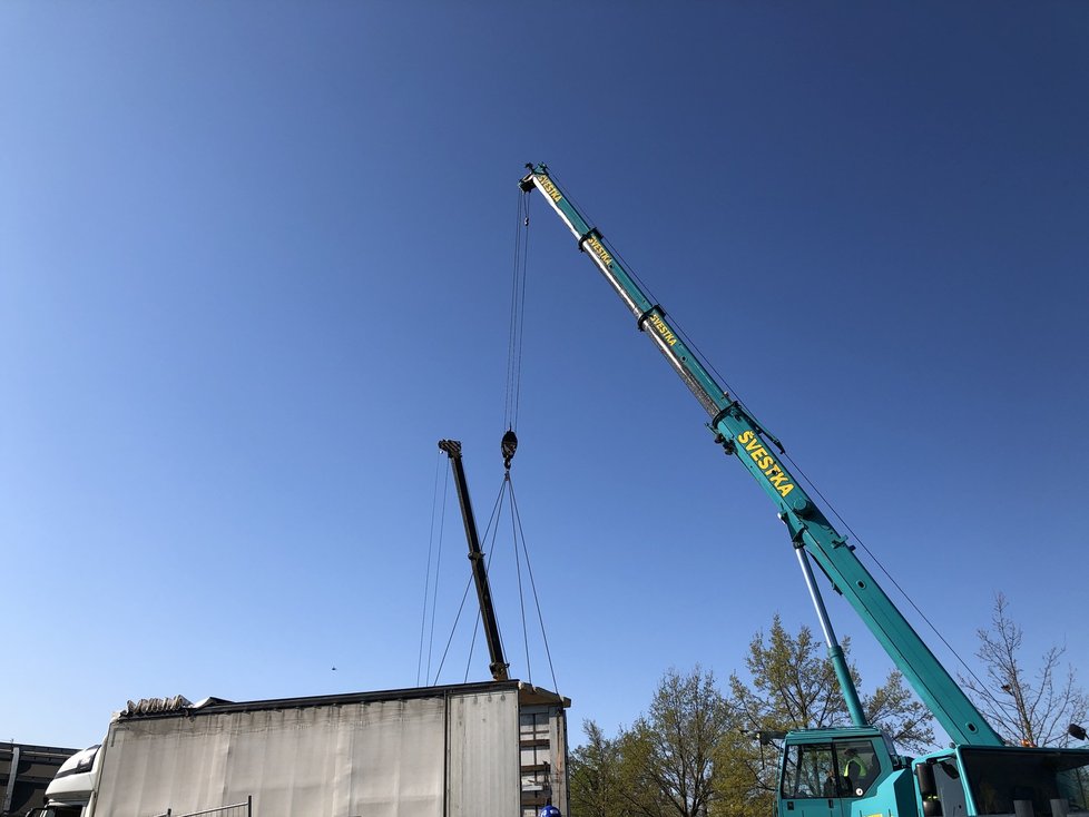 Stavba trojské lávky by měla být hotová do konce podzimu 2020.