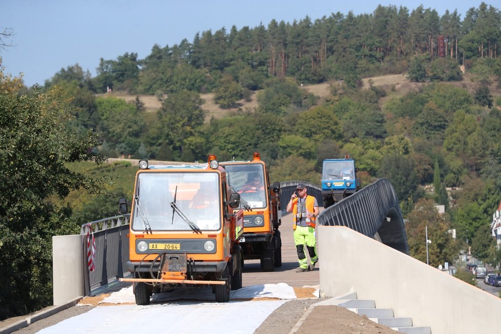 Trojská lávka se otevírá v pátek 23. října 2020.