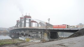 Nový Trojský most bude hotový příští rok
