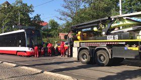 U Výstaviště v Holešovicích spadla trolej: Čtyři hodiny tudy nejezdily tramvaje