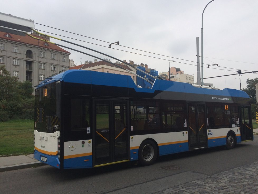 Bude tento trolejbus jednou jezdit Prahou nastálo?