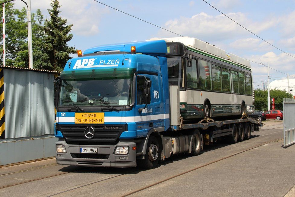 Dopravní podnik hl. města Prahy si pořídil vlastní trolejbus