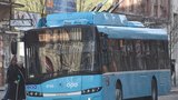 Novinka v ostravské MHD: Jezdí tu trolejbusy, které nepotřebují troleje